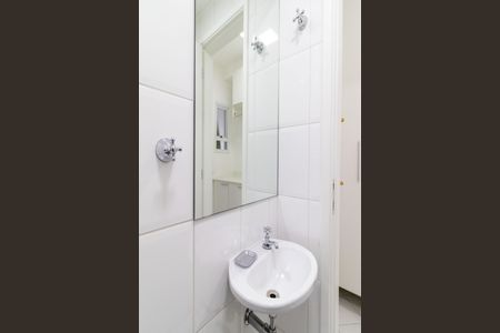 Apartamento para alugar com 155m², 3 quartos e 2 vagas Apartamento para alugar com 155m², 3 quartos e 2 vagasBanheiro de serviço