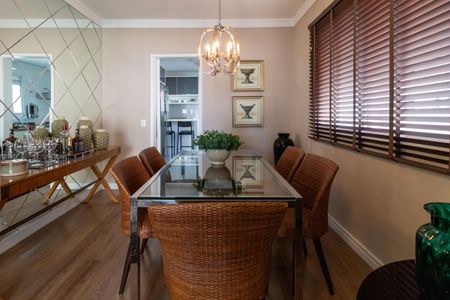 Apartamento para alugar com 155m², 3 quartos e 2 vagas Apartamento para alugar com 155m², 3 quartos e 2 vagasSala de Jantar