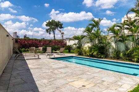 Apartamento para alugar com 155m², 3 quartos e 2 vagas Apartamento para alugar com 155m², 3 quartos e 2 vagasÁrea comum - Piscina