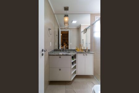 Apartamento para alugar com 155m², 3 quartos e 2 vagas Apartamento para alugar com 155m², 3 quartos e 2 vagasBanheiro da Suíte 3