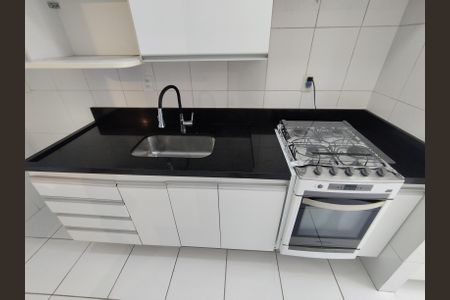 Apartamento à venda com 76m², 2 quartos e 2 vagasCozinha 