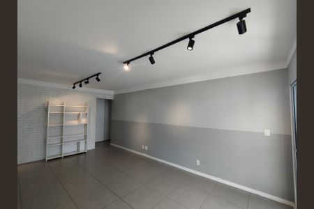 Apartamento à venda com 76m², 2 quartos e 2 vagasSala