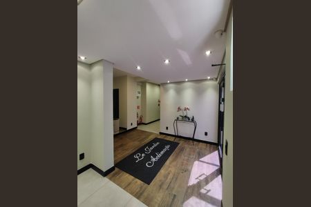 Apartamento à venda com 76m², 2 quartos e 2 vagasHall de entrada