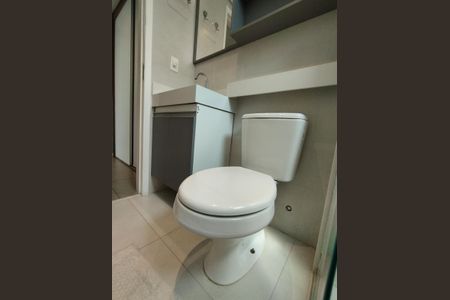 Apartamento à venda com 76m², 2 quartos e 2 vagasBanheiro Social