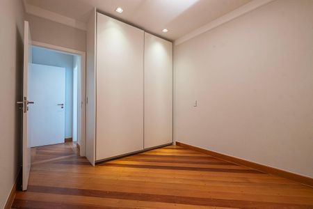 Apartamento para alugar com 258m², 4 quartos e 4 vagas Apartamento para alugar com 258m², 4 quartos e 4 vagasSuíte 3