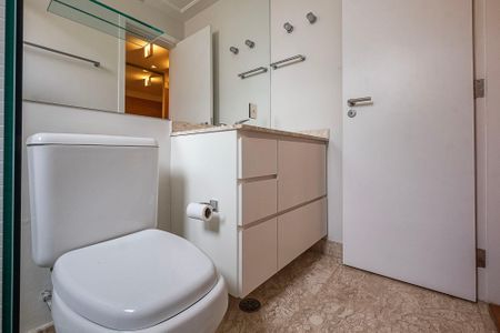 Apartamento para alugar com 258m², 4 quartos e 4 vagas Apartamento para alugar com 258m², 4 quartos e 4 vagasSuíte 2 - Banheiro
