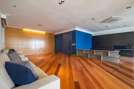 Apartamento para alugar com 258m², 4 quartos e 4 vagas Apartamento para alugar com 258m², 4 quartos e 4 vagasSala