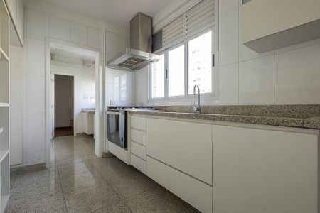 Apartamento para alugar com 258m², 4 quartos e 4 vagas Apartamento para alugar com 258m², 4 quartos e 4 vagasCozinha
