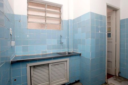 Apartamento à venda com 28m², 1 quarto e sem vagaCozinha e Área de Serviço