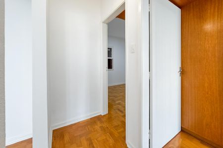 Apartamento à venda com 67m², 2 quartos e 2 vagasCorredor