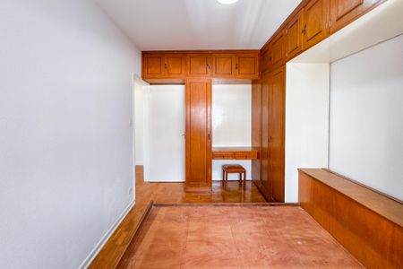 Apartamento à venda com 67m², 2 quartos e 2 vagasQuarto 2