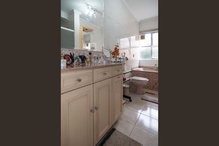 Apartamento à venda com 268m², 3 quartos e 2 vagasBanheiro da Suíte 