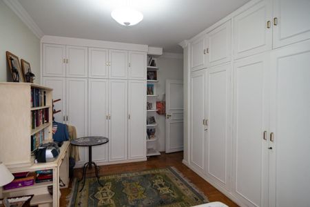 Apartamento à venda com 268m², 3 quartos e 2 vagasQuarto 2