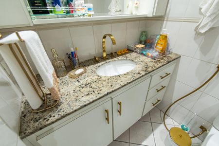 Apartamento à venda com 82m², 3 quartos e 1 vagaBanheiro