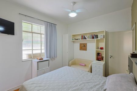 Apartamento à venda com 120m², 3 quartos e 1 vaga Apartamento à venda com 120m², 3 quartos e 1 vagaSuíte