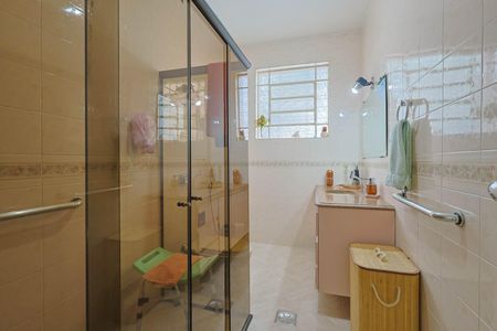 Apartamento à venda com 120m², 3 quartos e 1 vaga Apartamento à venda com 120m², 3 quartos e 1 vagaBanheiro