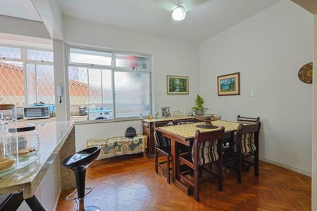 Apartamento à venda com 120m², 3 quartos e 1 vaga Apartamento à venda com 120m², 3 quartos e 1 vagaSala de Jantar