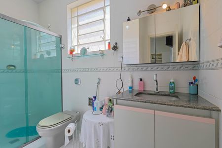 Apartamento à venda com 120m², 3 quartos e 1 vaga Apartamento à venda com 120m², 3 quartos e 1 vagaBanheiro da Suíte