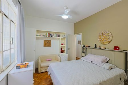 Apartamento à venda com 120m², 3 quartos e 1 vaga Apartamento à venda com 120m², 3 quartos e 1 vagaSuíte