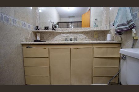 Apartamento para alugar com 189m², 3 quartos e 2 vagasBanheiro da Suíte 2