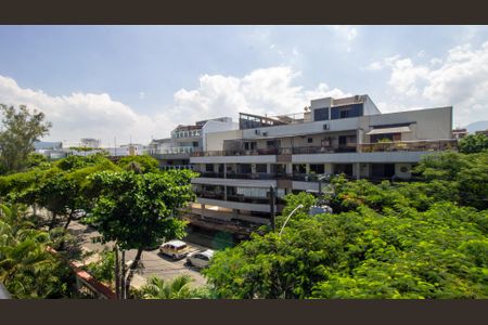 Apartamento para alugar com 189m², 3 quartos e 2 vagasVaranda