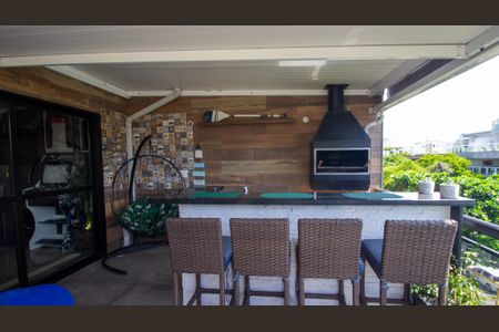 Apartamento para alugar com 189m², 3 quartos e 2 vagasVaranda