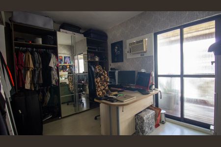 Apartamento para alugar com 189m², 3 quartos e 2 vagasQuarto