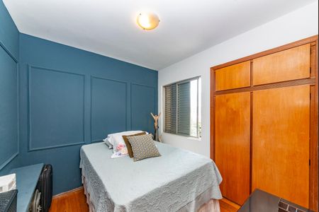 Apartamento à venda com 97m², 3 quartos e 3 vagasQuarto 2