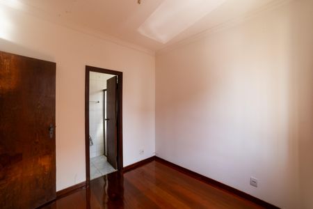 Apartamento à venda com 80m², 3 quartos e 2 vagasSuíte
