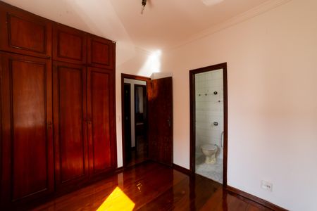 Apartamento à venda com 80m², 3 quartos e 2 vagasSuíte