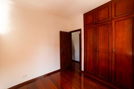 Apartamento à venda com 80m², 3 quartos e 2 vagasQuarto 2