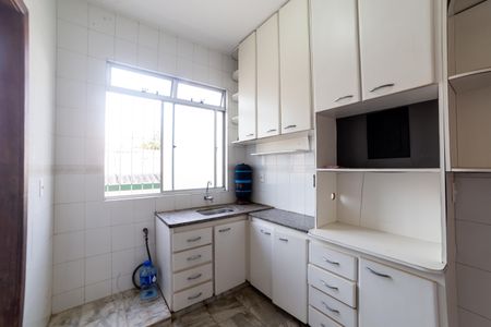 Apartamento à venda com 80m², 3 quartos e 2 vagasCozinha