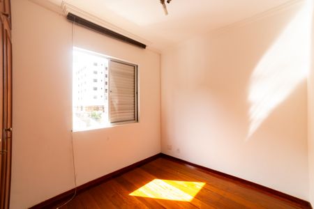 Apartamento à venda com 80m², 3 quartos e 2 vagasQuarto 2