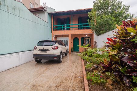 Casa à venda com 255m², 4 quartos e 3 vagasFachada