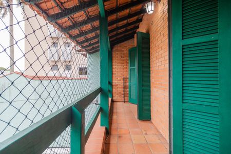Casa à venda com 255m², 4 quartos e 3 vagasSuíte Varanda