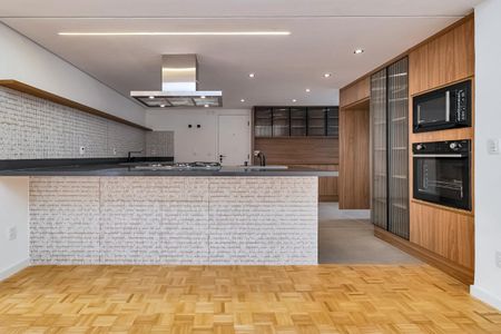 Apartamento à venda com 221m², 3 quartos e 2 vagas Apartamento à venda com 221m², 3 quartos e 2 vagasFoto 01