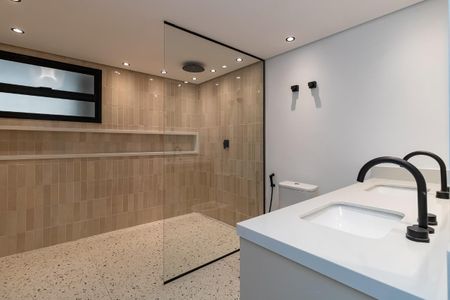 Apartamento à venda com 221m², 3 quartos e 2 vagas Apartamento à venda com 221m², 3 quartos e 2 vagasFoto 01