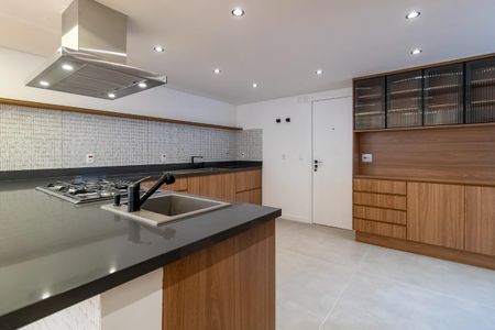 Apartamento à venda com 221m², 3 quartos e 2 vagas Apartamento à venda com 221m², 3 quartos e 2 vagasFoto 01