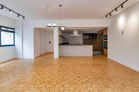 Apartamento à venda com 221m², 3 quartos e 2 vagas Apartamento à venda com 221m², 3 quartos e 2 vagasFoto 01