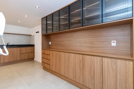 Apartamento à venda com 221m², 3 quartos e 2 vagas Apartamento à venda com 221m², 3 quartos e 2 vagasFoto 01