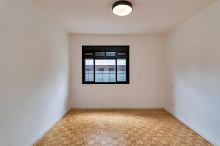 Apartamento à venda com 221m², 3 quartos e 2 vagas Apartamento à venda com 221m², 3 quartos e 2 vagasFoto 01