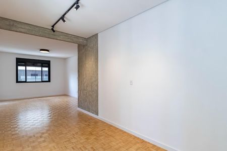 Apartamento à venda com 221m², 3 quartos e 2 vagas Apartamento à venda com 221m², 3 quartos e 2 vagasFoto 01