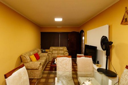 Casa à venda com 159m², 3 quartos e 1 vagaSala