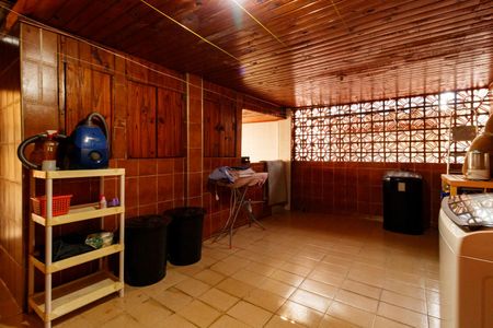 Casa à venda com 159m², 3 quartos e 1 vagaÁrea de Serviço