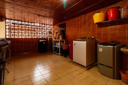 Casa à venda com 159m², 3 quartos e 1 vagaÁrea de Serviço