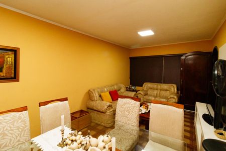 Casa à venda com 159m², 3 quartos e 1 vagaSala