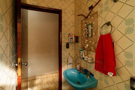 Casa à venda com 159m², 3 quartos e 1 vagaBanheiro