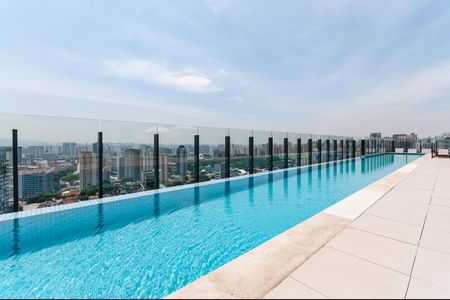 Studio à venda com 33m², 1 quarto e sem vaga Studio à venda com 33m², 1 quarto e sem vagaÁrea Comum - Piscina