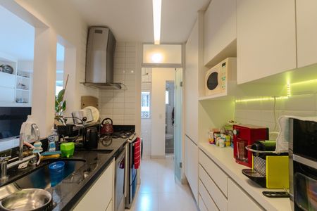 Apartamento à venda com 60m², 2 quartos e 1 vaga Apartamento à venda com 60m², 2 quartos e 1 vagaCozinha e Área de Serviço