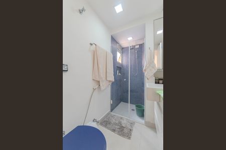 Apartamento à venda com 60m², 2 quartos e 1 vaga Apartamento à venda com 60m², 2 quartos e 1 vagaBanheiro